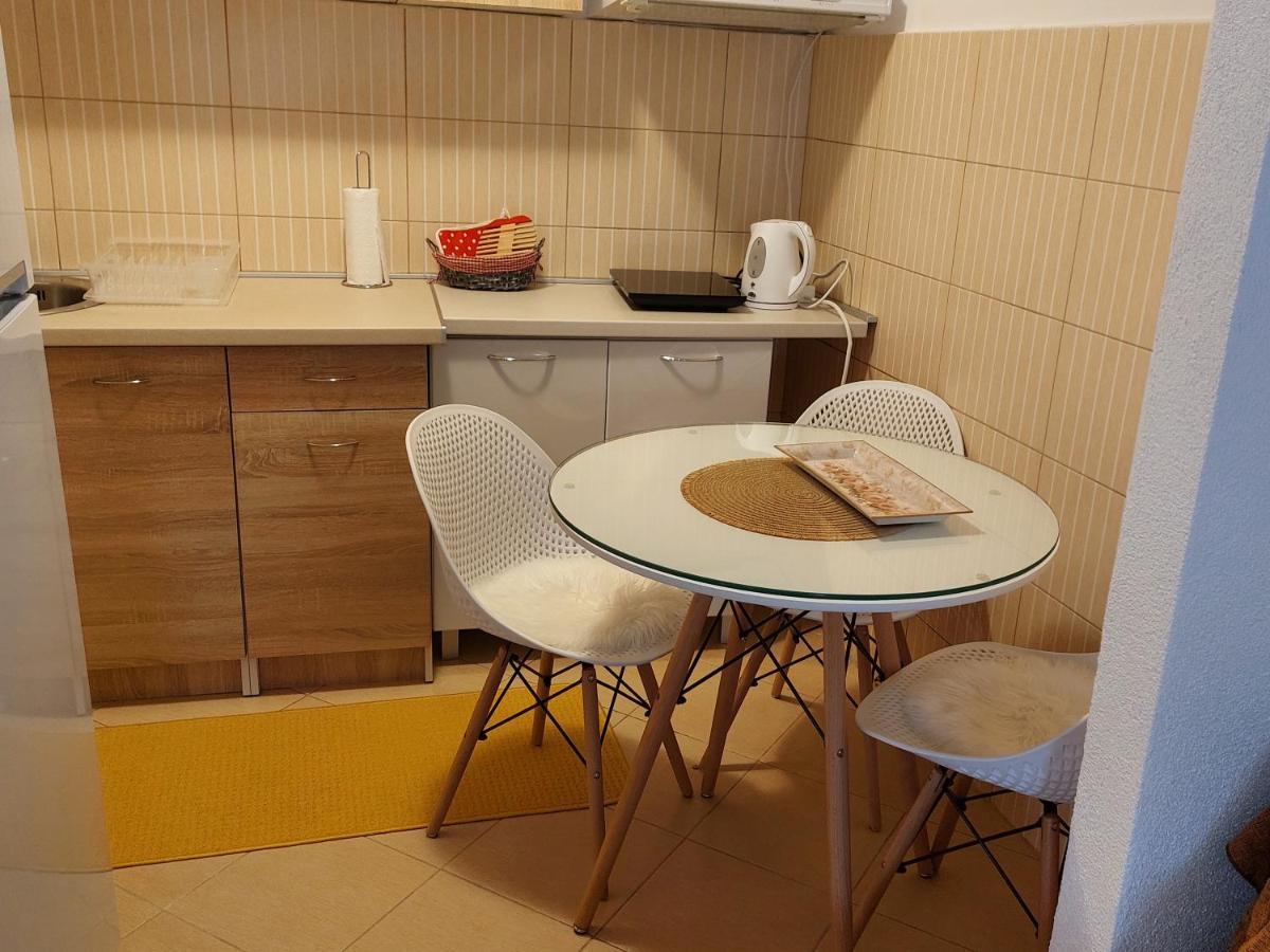 Ljubovic Apartman Подгорица Экстерьер фото