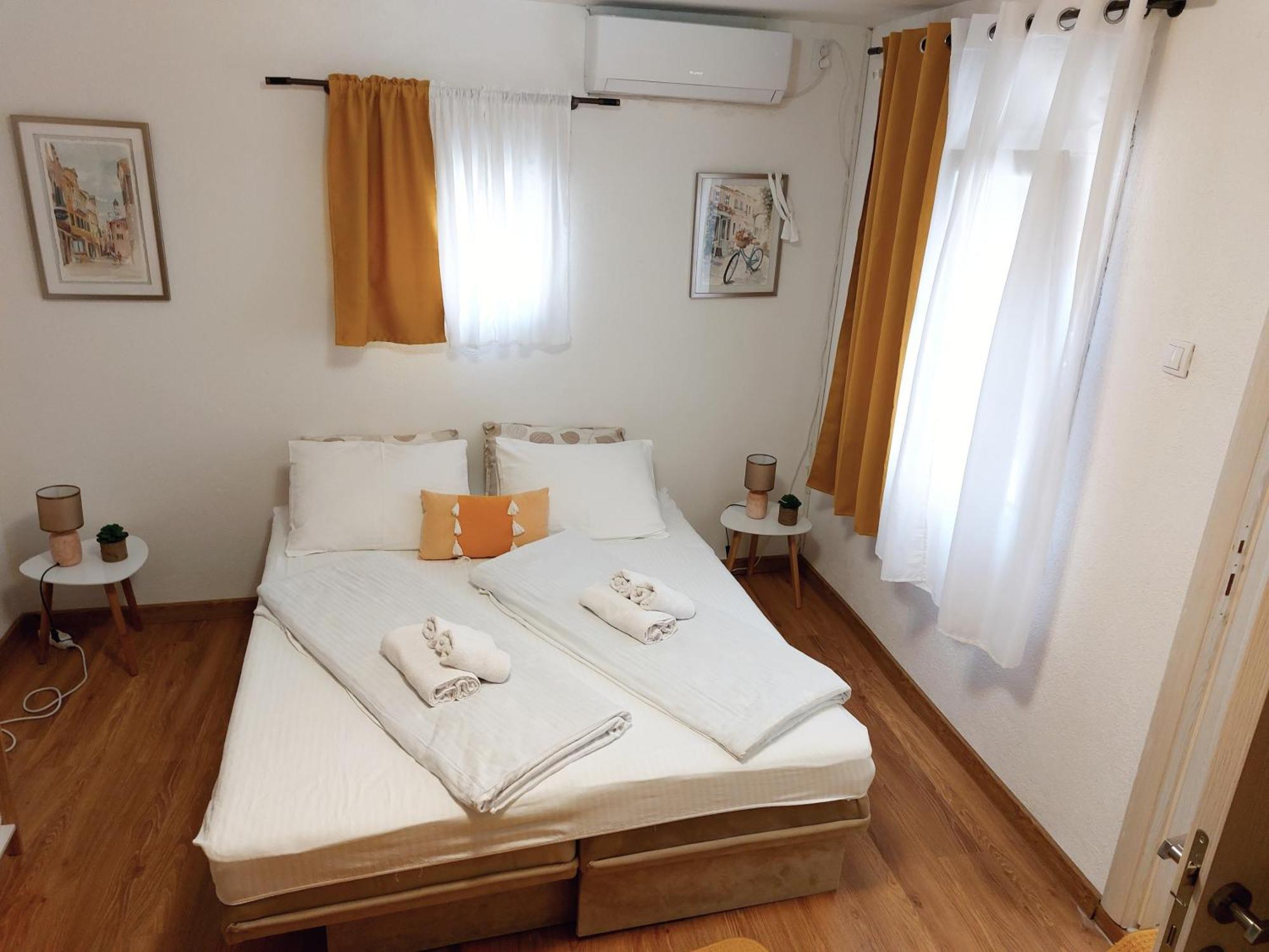 Ljubovic Apartman Подгорица Экстерьер фото